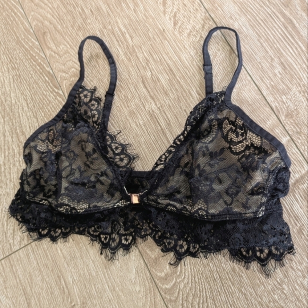 Black Eyelash Lace Triangle Bralette